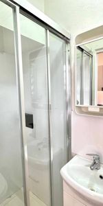 Modern Living in the Iconic 'Astoria' Building - Photo 4