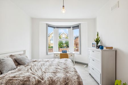 2 Bed Flat, Trinity Road, SW17 - Photo 4