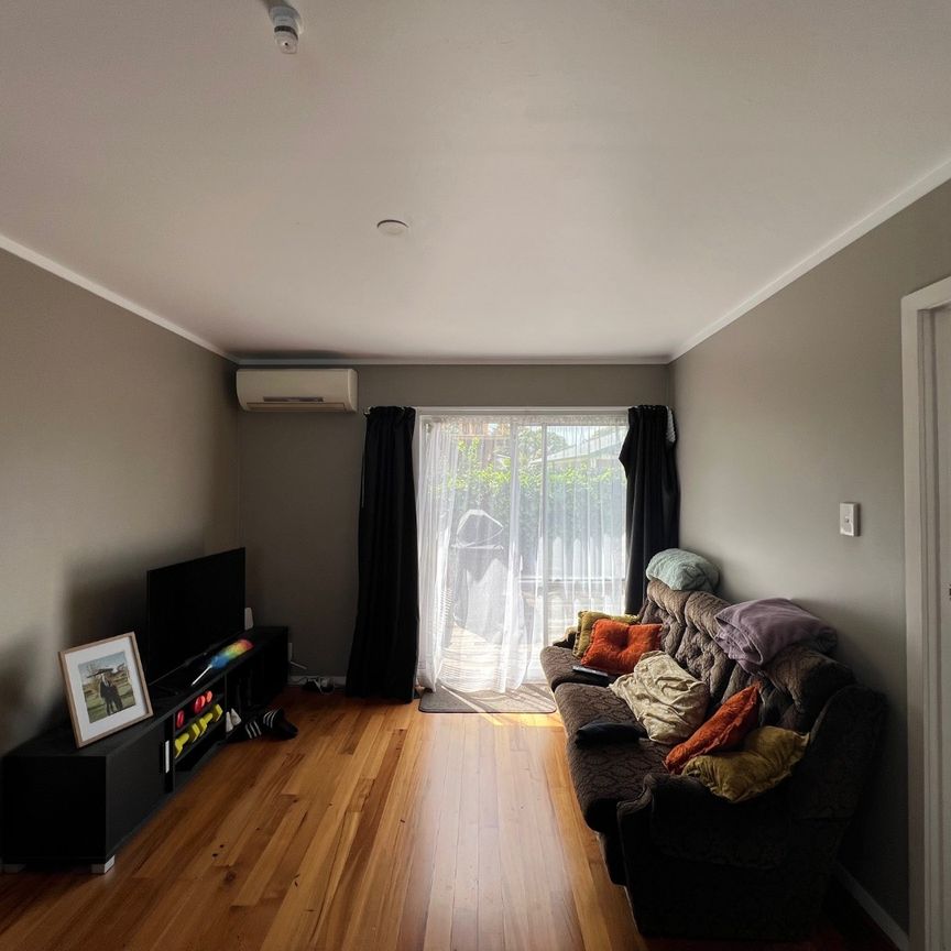 5B Knights Drive, Hill Park, Auckland - Photo 1