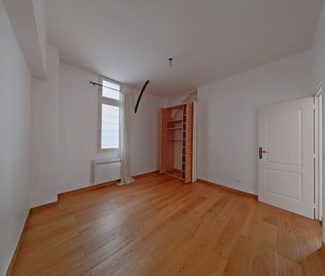 APPARTEMENT T3 A LOUER - PARIS 11EME ARRONDISSEMENT - 77.3 m - 2 110 € - Photo 3