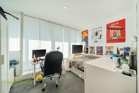 3 bedroom apartment to rent - Photo 5