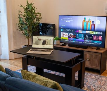 Livery Close - Photo 3