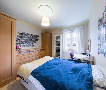 3 bedroom private hall to rent - Photo 4