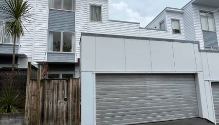 Terrace Home in Prime Location, St Lukes! - Photo 5