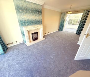 4 bedroom semi-detached house to rent - Photo 1