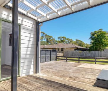 One Bedroom Plus Sleep Out! - Photo 4