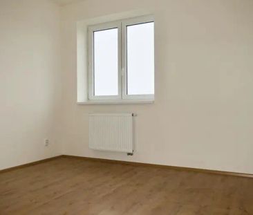 Pronájem cihlového bytu 2+kk s balkonem v Brně - Kamechách - Фото 2