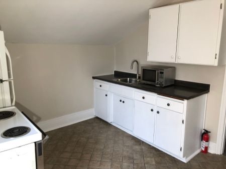 For Lease - 96 Arthur Street Unit# B, Guelph, Ontario - Photo 2