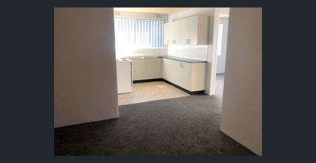 Convenient Location - Photo 2