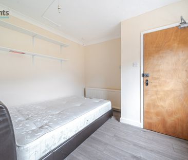 5 bedroom terraced house to rent - Photo 3