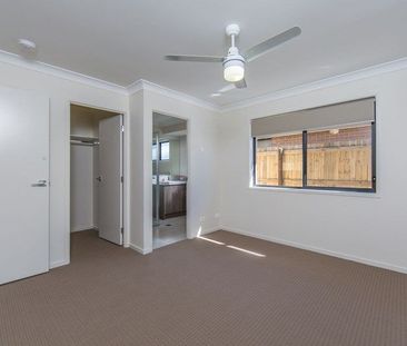 Modern Home in Quiet Location! - Photo 1