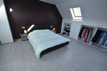 Prachtige en ruime woning in het centrum van Koekelare - Photo 2