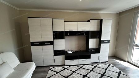 Kiadó felújított panel lakás - Nyíregyháza - Photo 2