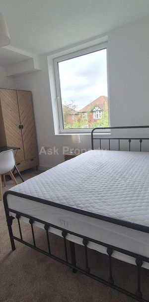1 bedroom in a house share to rent - Photo 1