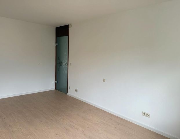 Frisch renovierte 3-Zi.-Whg. mit 2 Balkonen in Birkach - Foto 1