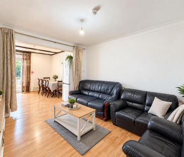 5 bedroom semi-detached house to rent - Photo 1