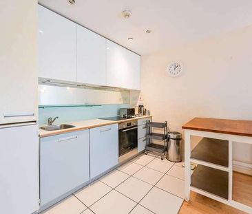 Amazon Apartments, New River Avenue, London, Hornsey, N8 - Photo 6