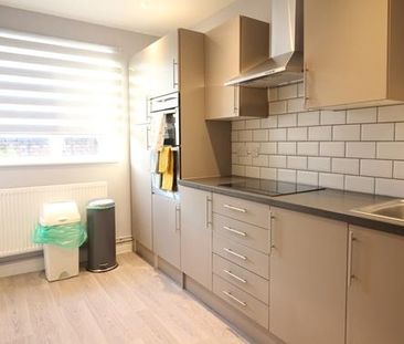 5 bedroom house of multiple occupation to rent - Photo 5