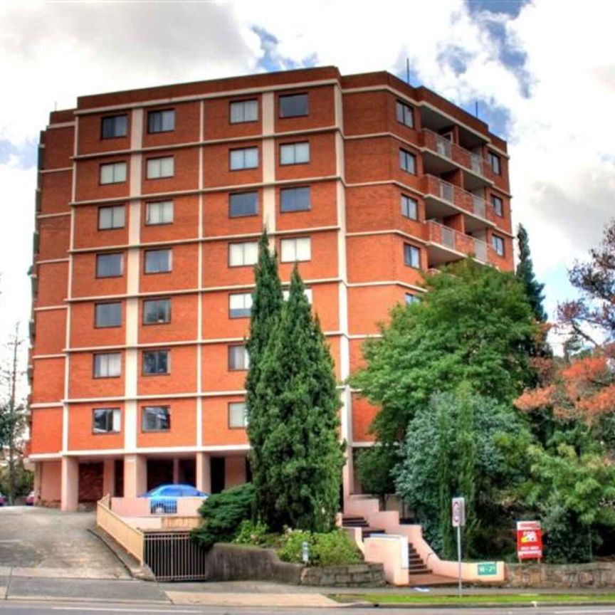 2 Bedroom unit in Great Location! - Photo 1