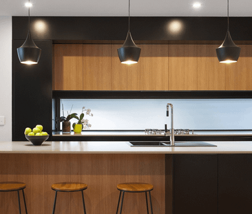 Sleek and Stylish - Contemporary Family Home in the Heart of Bardon - Photo 6