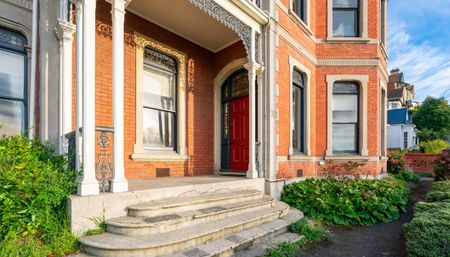 Spacious One-Bedroom Living Close to the Octagon - Photo 3
