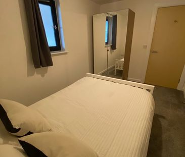 2 Bed Flat, Radcliffe House, M11 - Photo 4