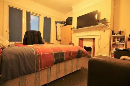 Queens Terrace, Jesmond, Newcastle Upon Tyne, NE2 - Photo 2