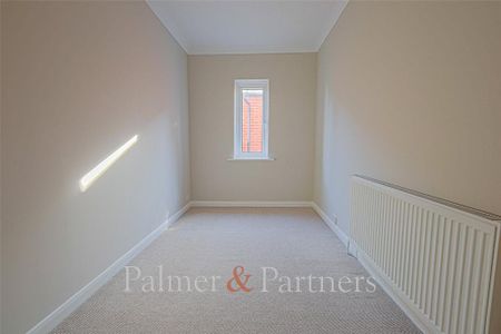 4 bedroom detached house to rent - Photo 5