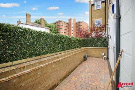 Primrose Hill, Brentwood, CM14 - Photo 3