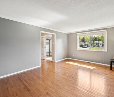 For Lease - 2045 Deerhurst Court, Beacon Hill North - South and Are... - Photo 6