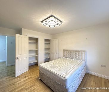 4 bedroom Bungalow To Let Total Size: 1636 SQ FT - Photo 3