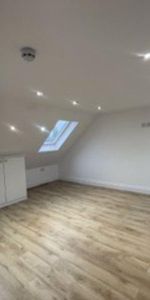 6 bedroom semi-detached house to rent - Photo 3