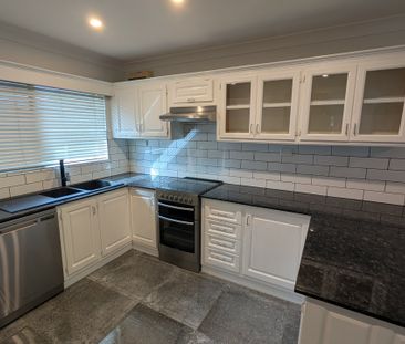 6/112 Digger Street, Cairns North QLD 4870 - Apartment For Rent | D... - Photo 5