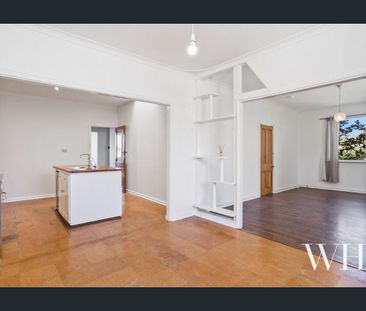 Character Charm! - Photo 1