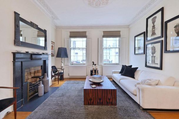 4 bedroom end of terrace house to rent - Photo 1