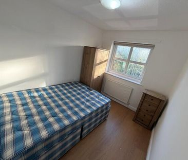 6 bedroom semi-detached house to rent - Photo 6