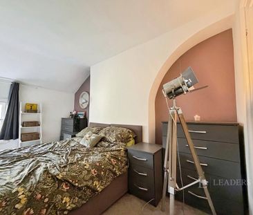 3 bedroom terraced house to rent - Photo 6