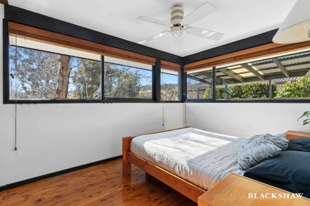 Three Bedroom Home With Beautiful Landscaped Gardens - Photo 5