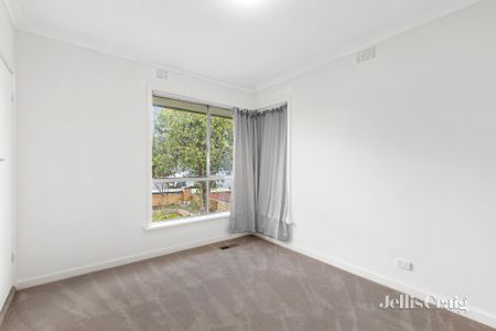 97 St James Road, Rosanna - Photo 2