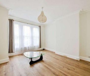 Ground Floor Flat, Squires Lane, London, N3 - Photo 2