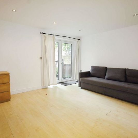 55 Talbot Avenue, Bournemouth - Photo 1