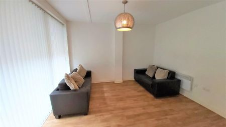 2 bedroom apartment to rent - Photo 4