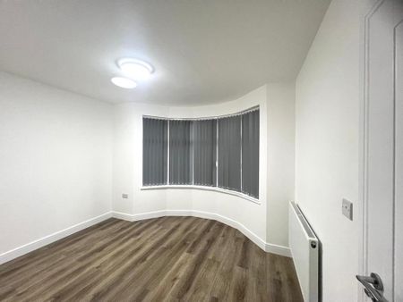 6 bedroom semi-detached house to rent - Photo 5