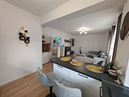 Inchiriem Apartament 3 Camere, Partial Mobilat, Open Space, Tractorul - Photo 2