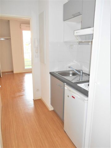 Location Appartement 1 pièce 20m² NIORT 79000 - Photo 3