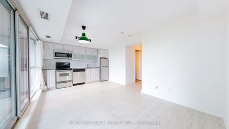 Vibe at Liberty Village Lofts , #401 - Photo 3