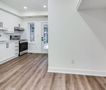 Semi-Detached Home For Lease | E7374852 - Photo 4