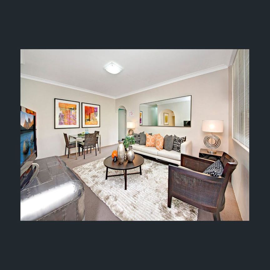 GREAT LOCATION, MINUTES AWAY FROM MARRICKVILLE CENTRE - Photo 1