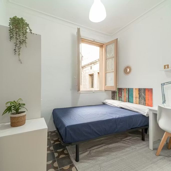 Carrer de Santa Anna, Barcelona, Catalonia 08002 - Photo 1