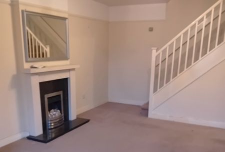 27 Woodhill Avenue, Gainsborough, DN21 1FB - Photo 3